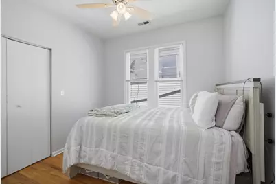 3645 W McLean Avenue #2, Chicago, IL 60647 - Photo 11