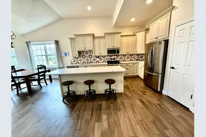 1167 Kingsley Lane, Aurora, IL 60505 - Photo 7