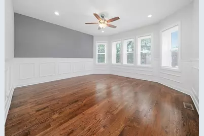 8722 S Kingston Avenue, Chicago, IL 60617 - Photo 5