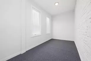 8722 S Kingston Ave, Chicago, IL 60617 - Photo 13