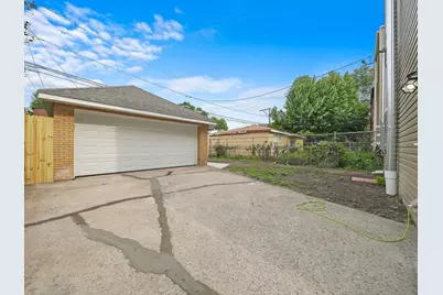 8722 S Kingston Avenue, Chicago, IL 60617 - Photo 15