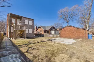 7339 S Bennett Ave, Chicago, IL 60649 - Photo 21