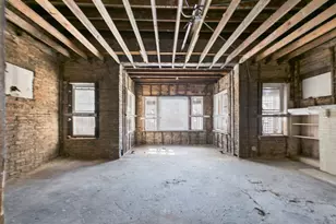 7339 S Bennett Ave, Chicago, IL 60649 - Photo 11