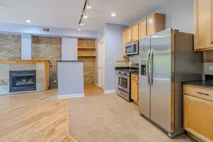 3100 W Addison St, Chicago, IL 60618 - Photo 7