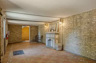 3100 W Addison St, Chicago, IL 60618 - Photo 3