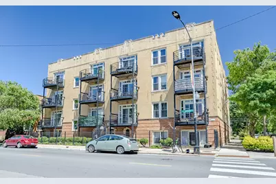 3100 W Addison Street #1A, Chicago, IL 60618 - Photo 1