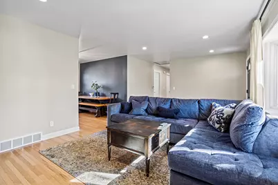 17528 Woodbrook Lane, Lockport, IL 60441 - Photo 3