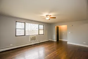 9016 Lamon Ave, Skokie, IL 60077 - Photo 5