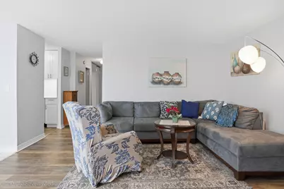 1043 S York Road #402, Bensenville, IL 60106 - Photo 9