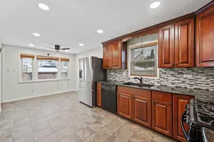 [Address not provided], Chicago, IL 60633 - Photo 11