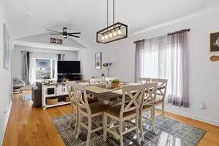 8566 S 83rd Ave, Hickory Hills, IL 60457 - Photo 11