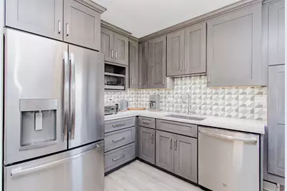 7734 W Rascher Avenue, Chicago, IL 60656 - Photo 13