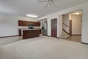 23055 Ironwood Dr, Plainfield, IL 60586 - Photo 5