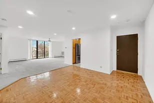 4731 St Joseph Creek Rd, Lisle, IL 60532 - Photo 3