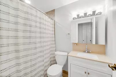 [Address not provided], Lisle, IL 60532 - Photo 15