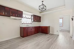 10046 S Commercial Ave, Chicago, IL 60617 - Photo 5