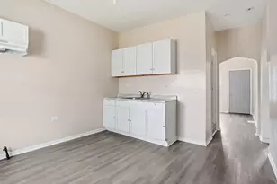 10046 S Commercial Ave, Chicago, IL 60617 - Photo 29