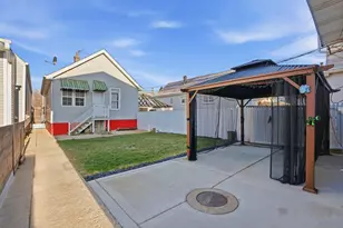 10046 S Commercial Ave, Chicago, IL 60617 - Photo 25