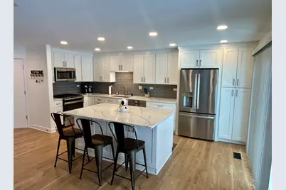 1229 Ballantrae Place #A, Mundelein, IL 60060 - Photo 5