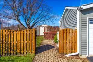 2725 Springdale Cir, Naperville, IL 60564 - Photo 37