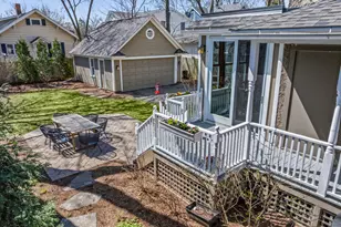 323 W Maple Ave, Libertyville, IL 60048 - Photo 41
