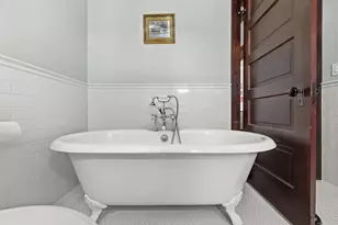 323 W Maple Ave, Libertyville, IL 60048 - Photo 29