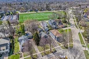323 W Maple Ave, Libertyville, IL 60048 - Photo 45
