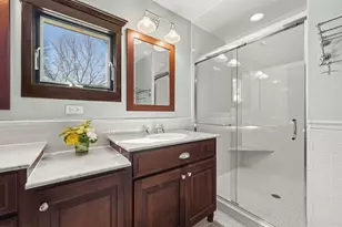 323 W Maple Ave, Libertyville, IL 60048 - Photo 31
