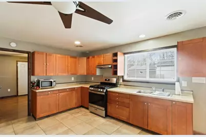 138 W 1st Street, Streator, IL 61364 - Photo 7