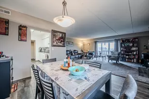 12900 W Heiden Cir, Lake Bluff, IL 60044 - Photo 7