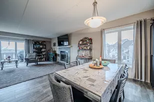 12900 W Heiden Cir, Lake Bluff, IL 60044 - Photo 9