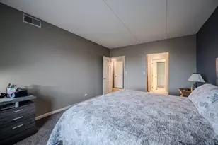 12900 W Heiden Cir, Lake Bluff, IL 60044 - Photo 23