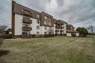 12900 W Heiden Cir, Lake Bluff, IL 60044 - Photo 35