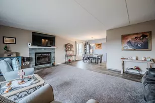 12900 W Heiden Cir, Lake Bluff, IL 60044 - Photo 11