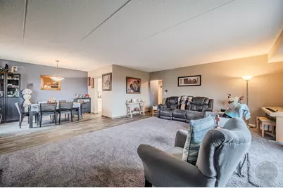 12900 W Heiden Circle #4204, Lake Bluff, IL 60044 - Photo 11