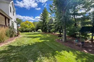 2S590 Seraph Holmes Ct, Warrenville, IL 60555 - Photo 7