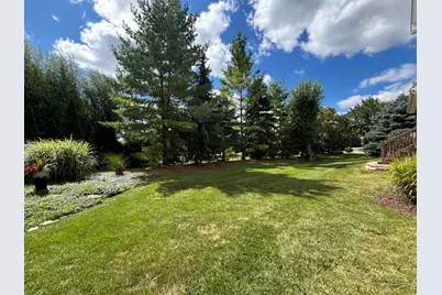 2S590 Seraph Holmes Court, Warrenville, IL 60555 - Photo 13