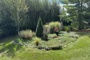 2S590 Seraph Holmes Ct, Warrenville, IL 60555 - Photo 9