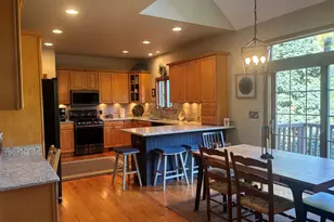 2S590 Seraph Holmes Ct, Warrenville, IL 60555 - Photo 19