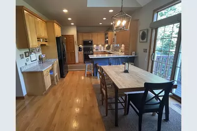 2S590 Seraph Holmes Court, Warrenville, IL 60555 - Photo 17