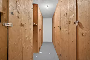 222 Madison St, Joliet, IL 60435 - Photo 17