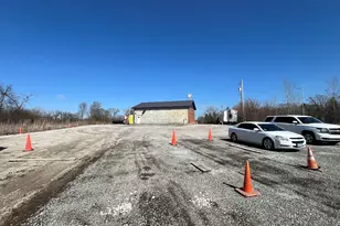 394 E Glenwood Dyer Rd, Glenwood, IL 60425 - Photo 5