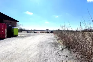 394 E Glenwood Dyer Rd, Glenwood, IL 60425 - Photo 7