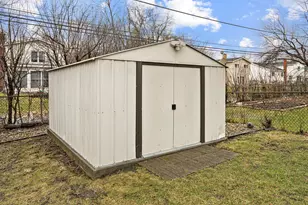 1811 Azalea Ln, Mount Prospect, IL 60056 - Photo 25