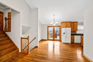 13055 W 28th St, Zion, IL 60099 - Photo 7