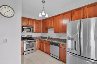 9355 Irving Park Rd, Schiller Park, IL 60176 - Photo 3