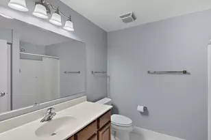 9355 Irving Park Rd, Schiller Park, IL 60176 - Photo 7