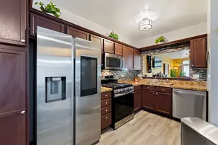 5121 Deblin Ln, Oak Lawn, IL 60453 - Photo 11