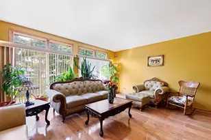 5121 Deblin Ln, Oak Lawn, IL 60453 - Photo 5