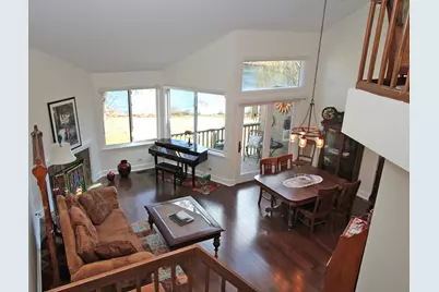 328 Indian Point #328, Lake Barrington, IL 60010 - Photo 11